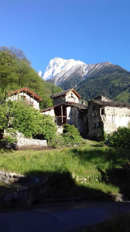 B&B Sasso Bianco Prata Camportaccio Bagian luar foto